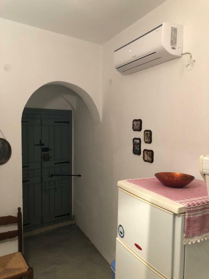 Traditional House - Apeiranthos Naxos Apérathos Екстериор снимка
